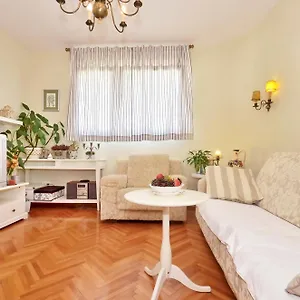 Zoran Apartment