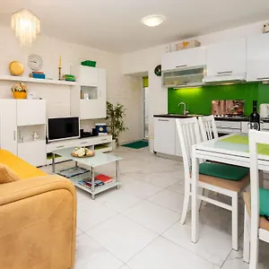 Dea Apartment