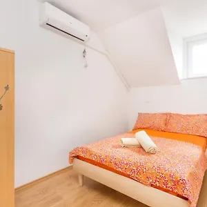 Bepina- 5 Mins From The Center Apartment